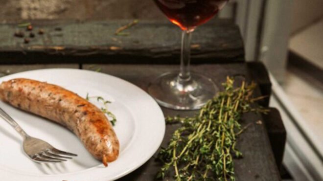 σπιτικό-πρόβειο-λουκάνικο-με-σουμάκ-κ-562913977