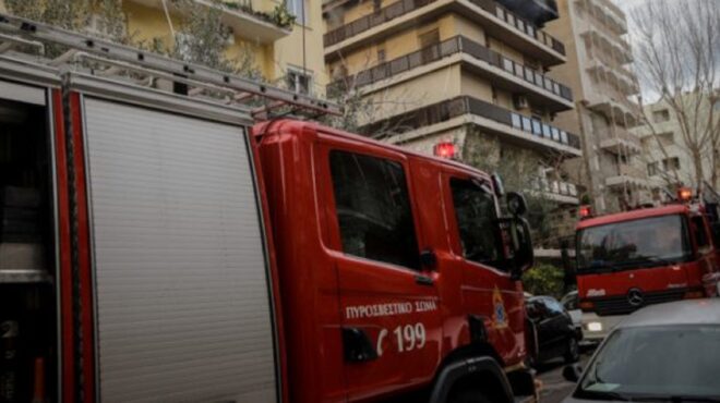 θεσσαλονίκη-πυρκαγιά-σε-πάρκινγκ-κον-562931923