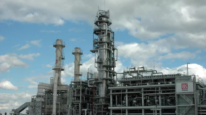 ρωσία-στις-φλόγες-διυλιστήριο-εξαιτί-562928281