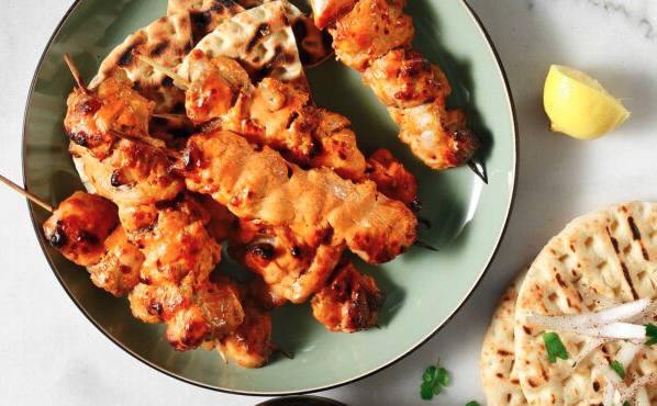 σουβλάκια-κοτόπουλου-με-μαρινάδα-για-562920844