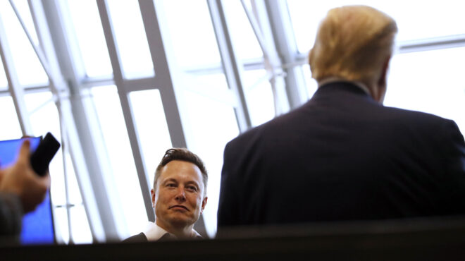 νυτ-ο-ντόναλντ-τραμπ-συναντήθηκε-με-το-562918549