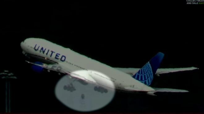 κατεπείγουσα-προσγείωση-για-βoeing-777-που-χά-562922581