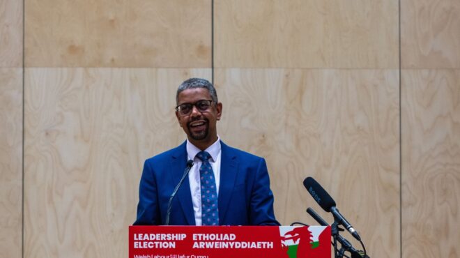 ουαλία-ο-βον-γκέθινγκ-ο-πρώτος-μαύρος-π-562937983