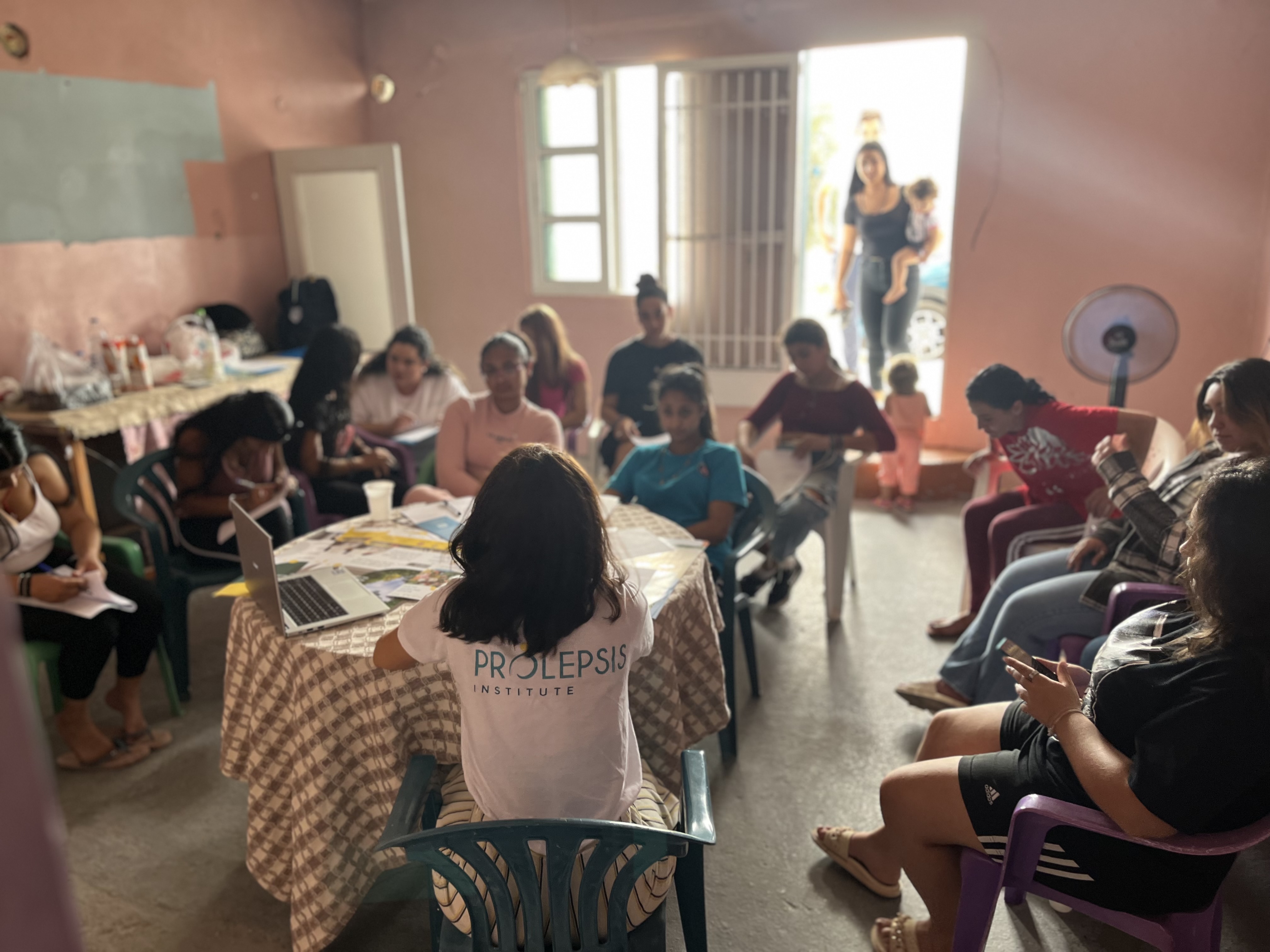 «Καμία να μην μείνει στο περιθώριο» – Οταν τσιγγάνες διδάσκουν τσιγγάνες-2