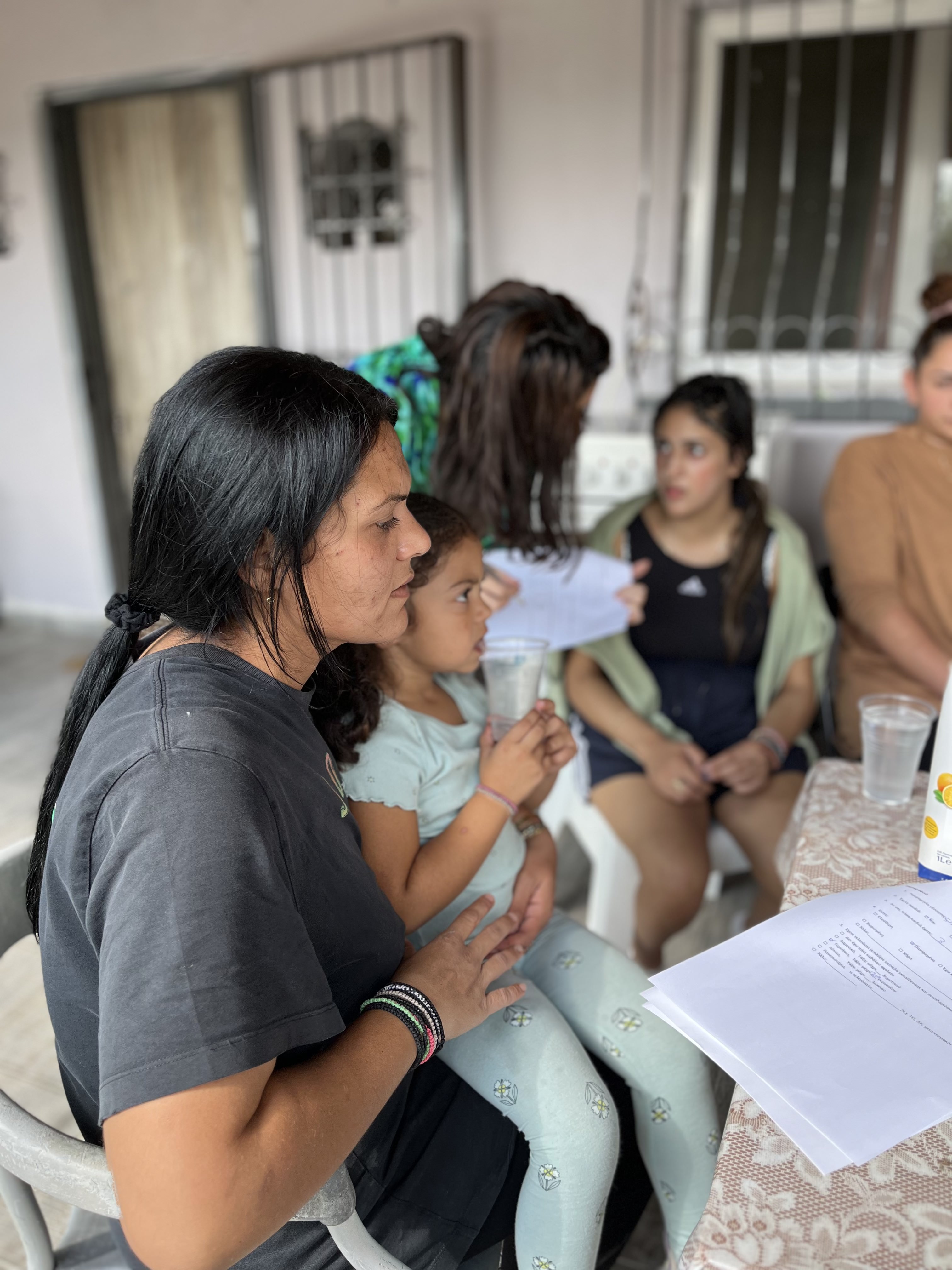 «Καμία να μην μείνει στο περιθώριο» – Οταν τσιγγάνες διδάσκουν τσιγγάνες-1