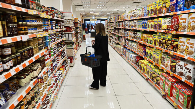 στο-67-ο-πληθωρισμός-τροφίμων-στην-ελλά-562940167