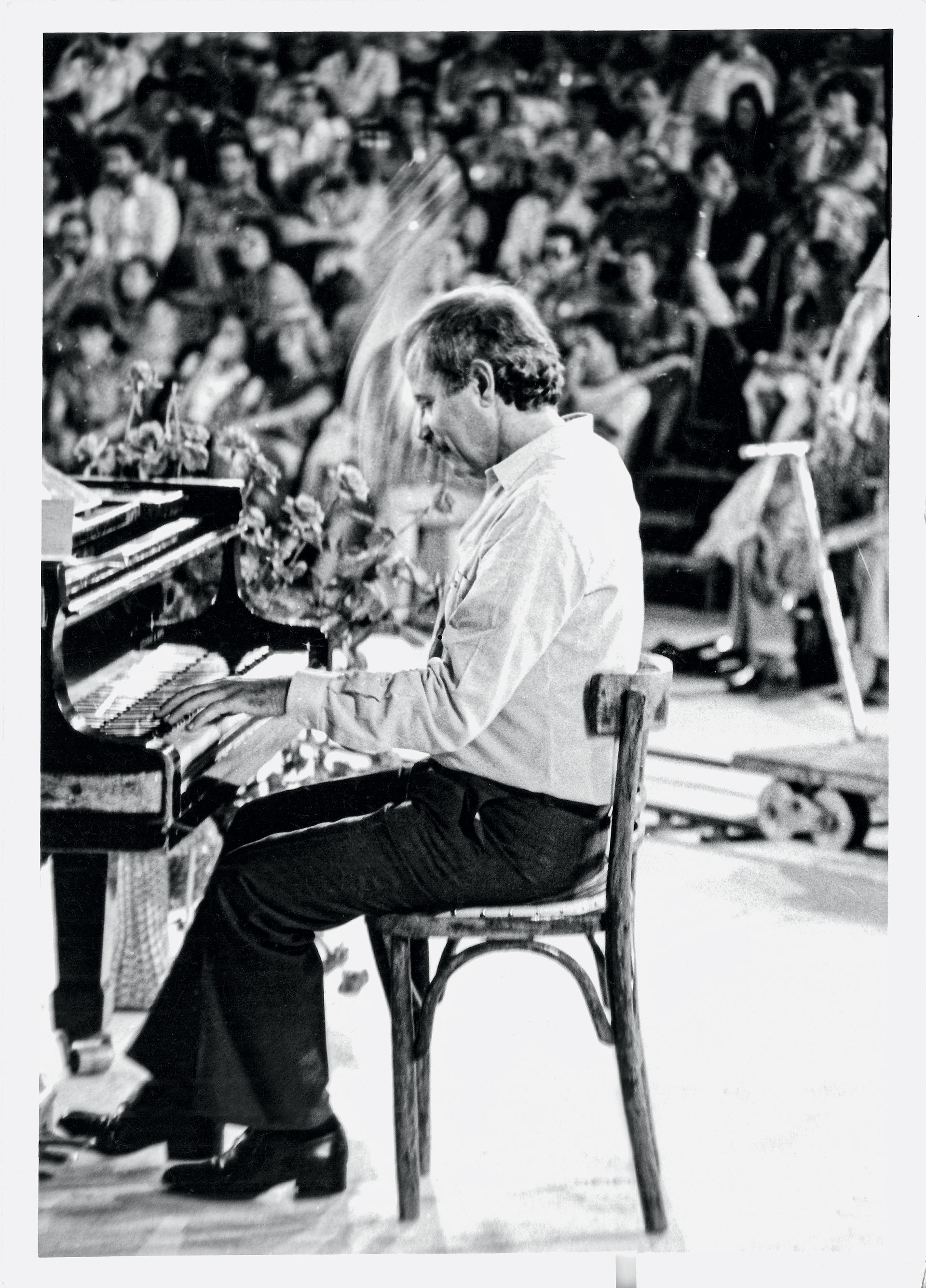 Ενα νέο ντοκιμαντέρ ρίχνει φως και αγάπη στον Γιάννη Σπανό-1