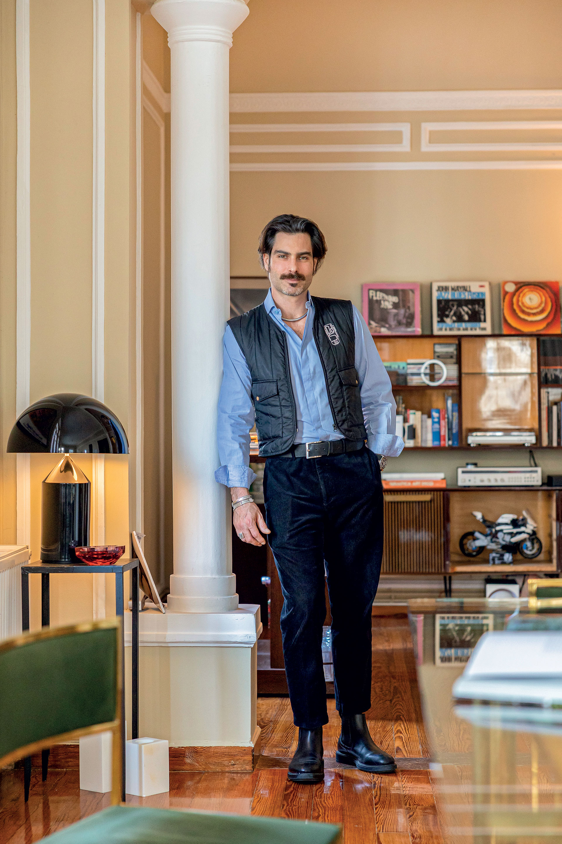 Ενα ξακουστό μπαρ στα Εξάρχεια που έγινε στιλάτο διαμέρισμα-1