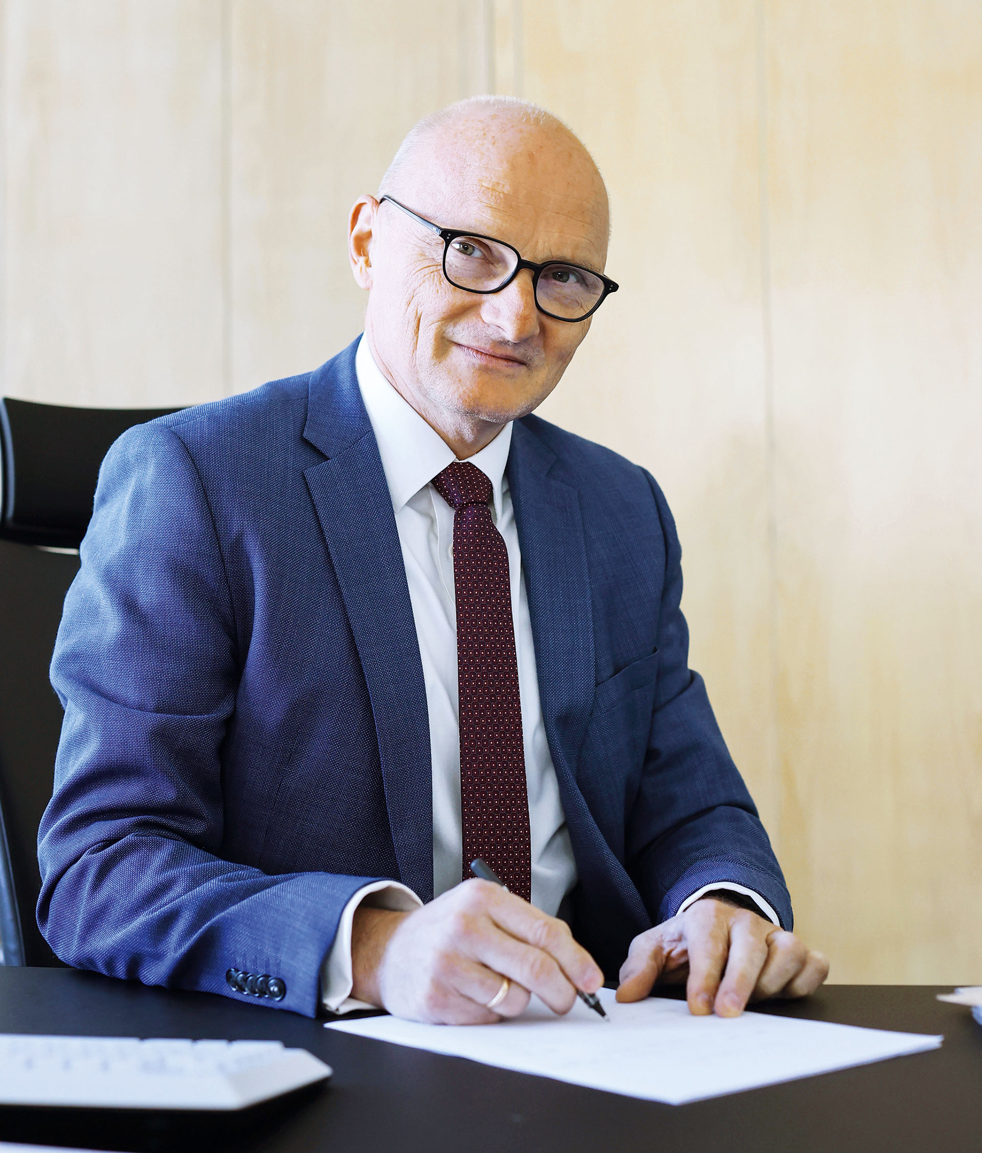 Μήπως τελικά δεν είναι κακό το εθνικό μας κιτς;-2