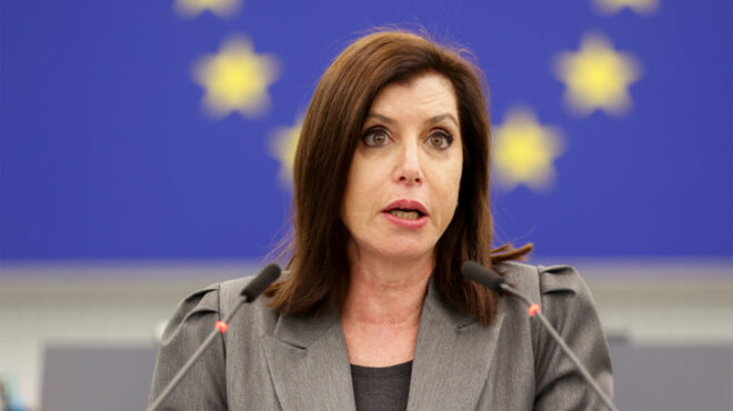 πυρ-ομαδόν-από-την-αντιπολίτευση-για-τ-562934854