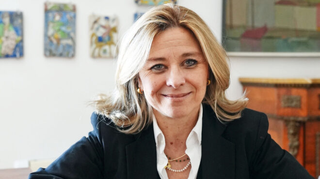 από-τον-τάφο-στου-φιλοπάππου-στη-βιβλι-562957492