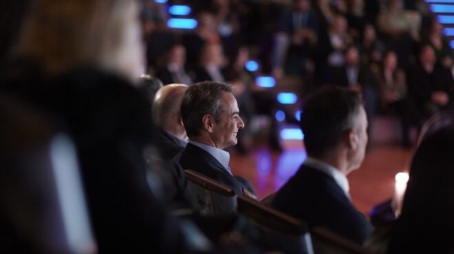 ν-δ-το-σύνδρομο-του-αόρατου-αντιπάλου-562936222