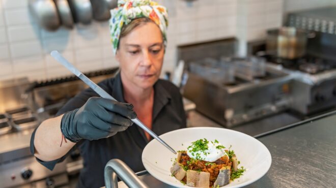 γιατί-έχει-ακριβύνει-τόσο-η-εστίαση-562941397