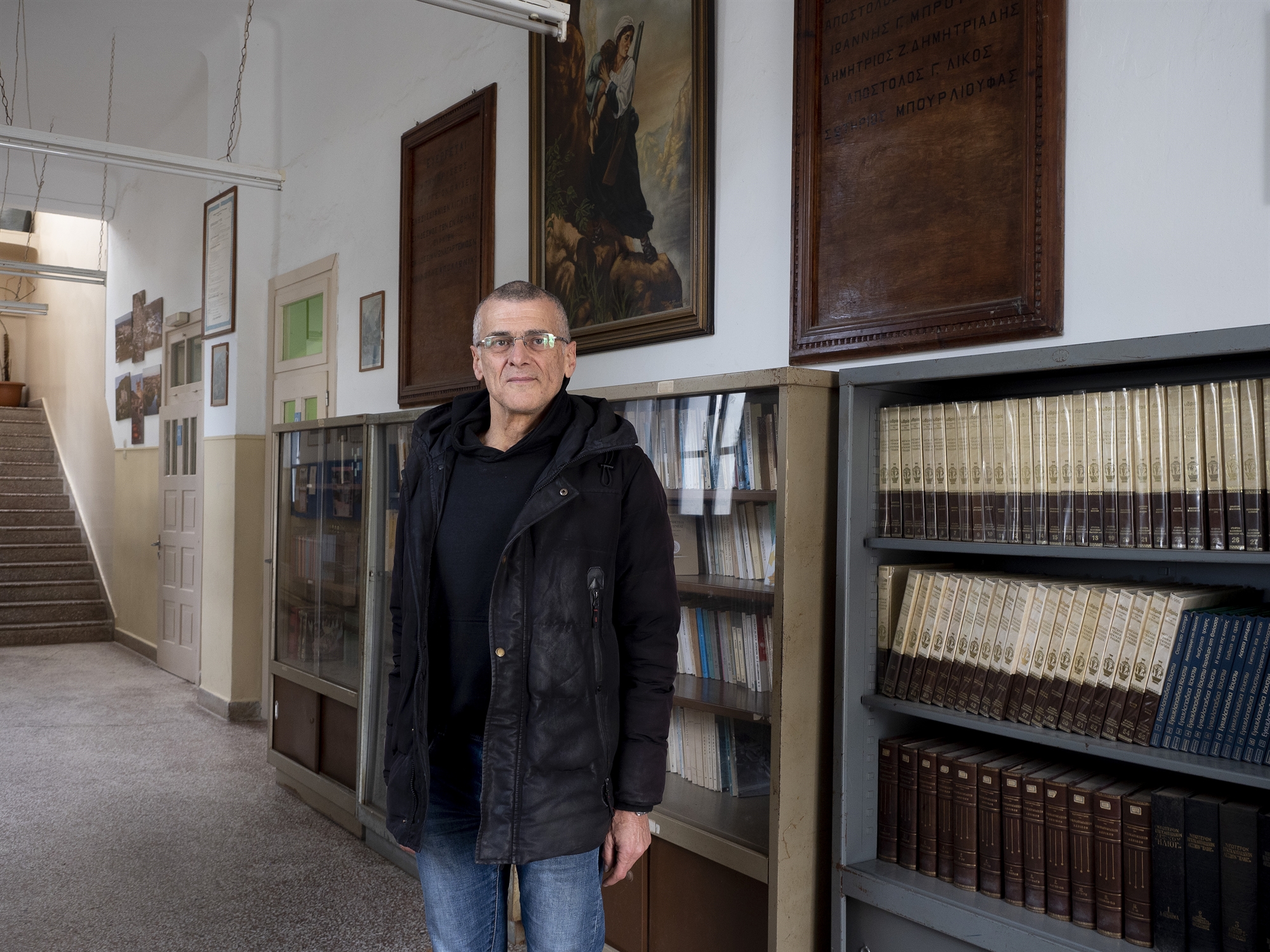 Σίφνος, εκεί όπου οι βίλες πολιορκούν τις θεμωνιές-5