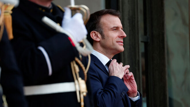 μπλόφα-για-συμμαχική-αφύπνιση-562913605