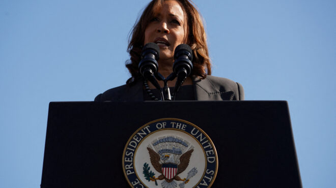 η-κάμαλα-χάρις-εξέφρασε-βαθιά-ανησυχ-562916344