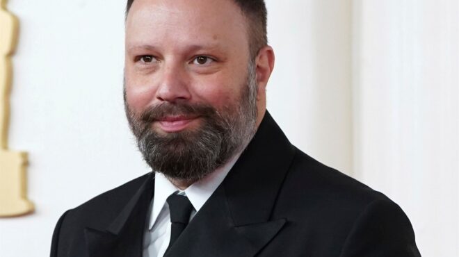 γιώργος-λάνθιμος-παιχνίδια-562929862