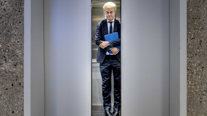 πόσο-ανεβαίνει-η-ακροδεξιά-και-τι-θα-φ-562928587