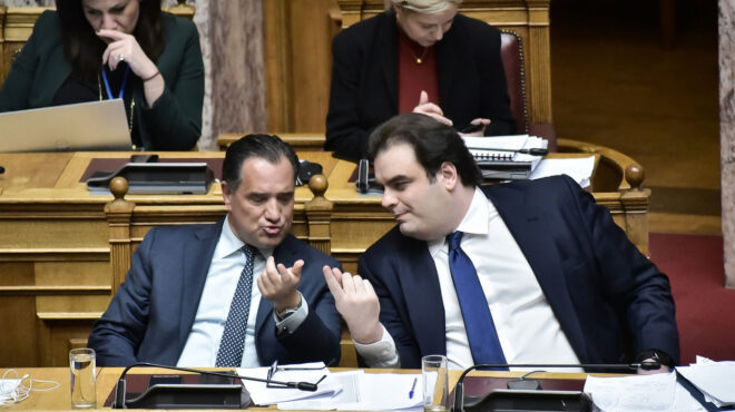 θεωρείο-ο-νεοδημοκράτης-και-τα-αγκάθι-562925716