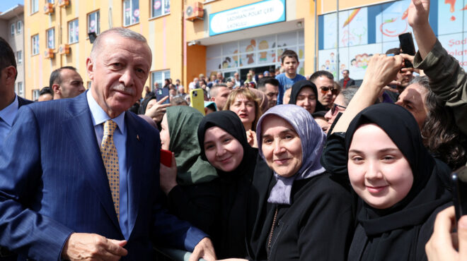 εκλεισαν-οι-κάλπες-στην-τουρκία-μάχ-562958095