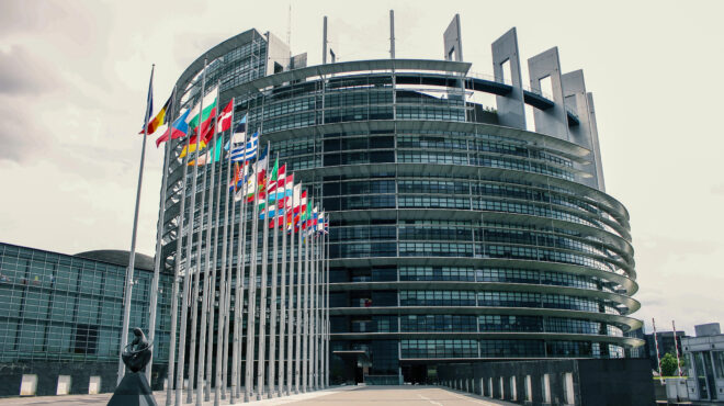 ενα-russiagate-πλανάται-πάνω-από-το-ευρωπαϊκό-κ-562957375