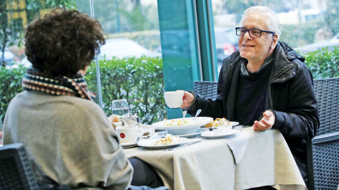 αισθάνομαι-προνομιούχος-που-συνεργ-562925815