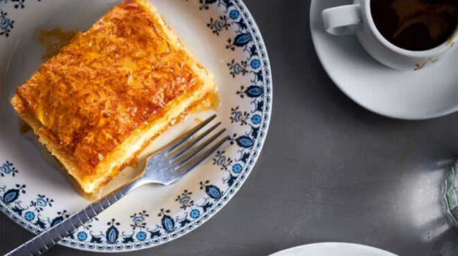 γαλακτομπούρεκο-κλασικό-562926217