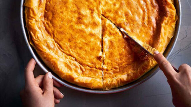 γαλατόπιτα-χαλκιδικής-παχιά-και-πλού-562925176