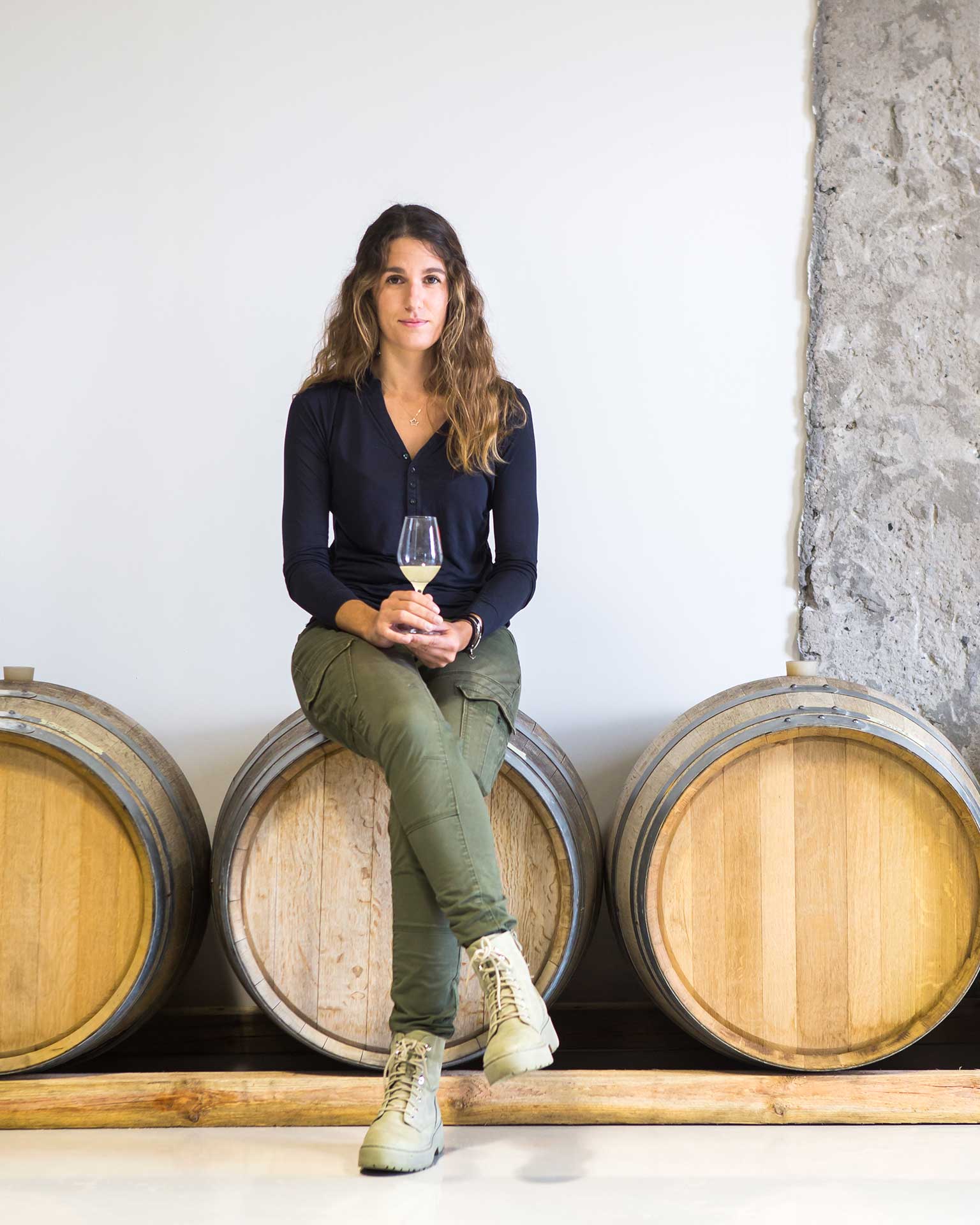 13 Ελληνίδες οινοποιοί μέσα από τα κρασιά τους: Οι ετικέτες που αξίζει να δοκιμάσετε-3