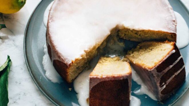 νηστίσιμο-κέικ-λεμονιού-με-γλάσο-ζάχα-562949074