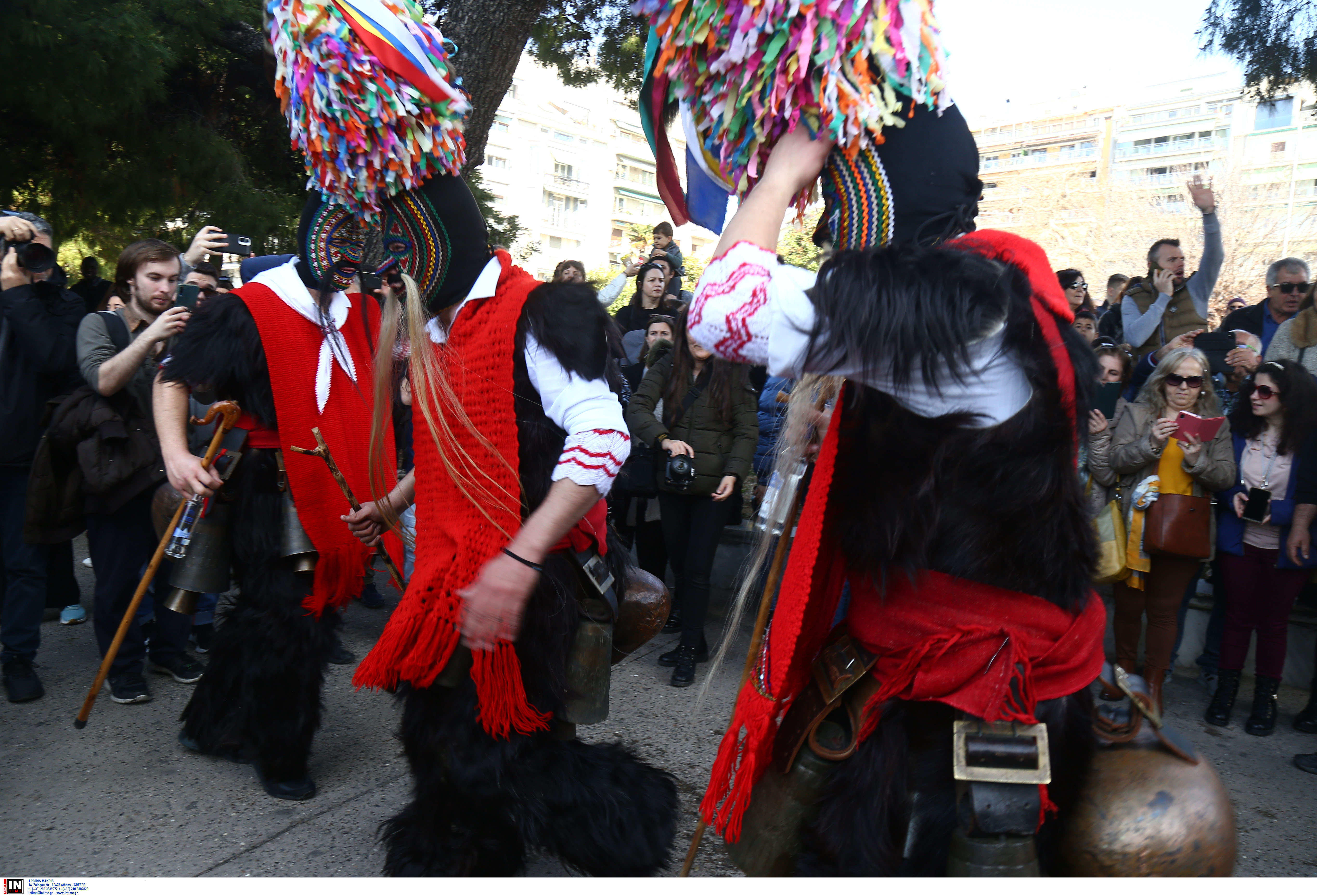 Χιλιάδες κουδουνοφόροι παρέλασαν στο κέντρο της Θεσσαλονίκης-2