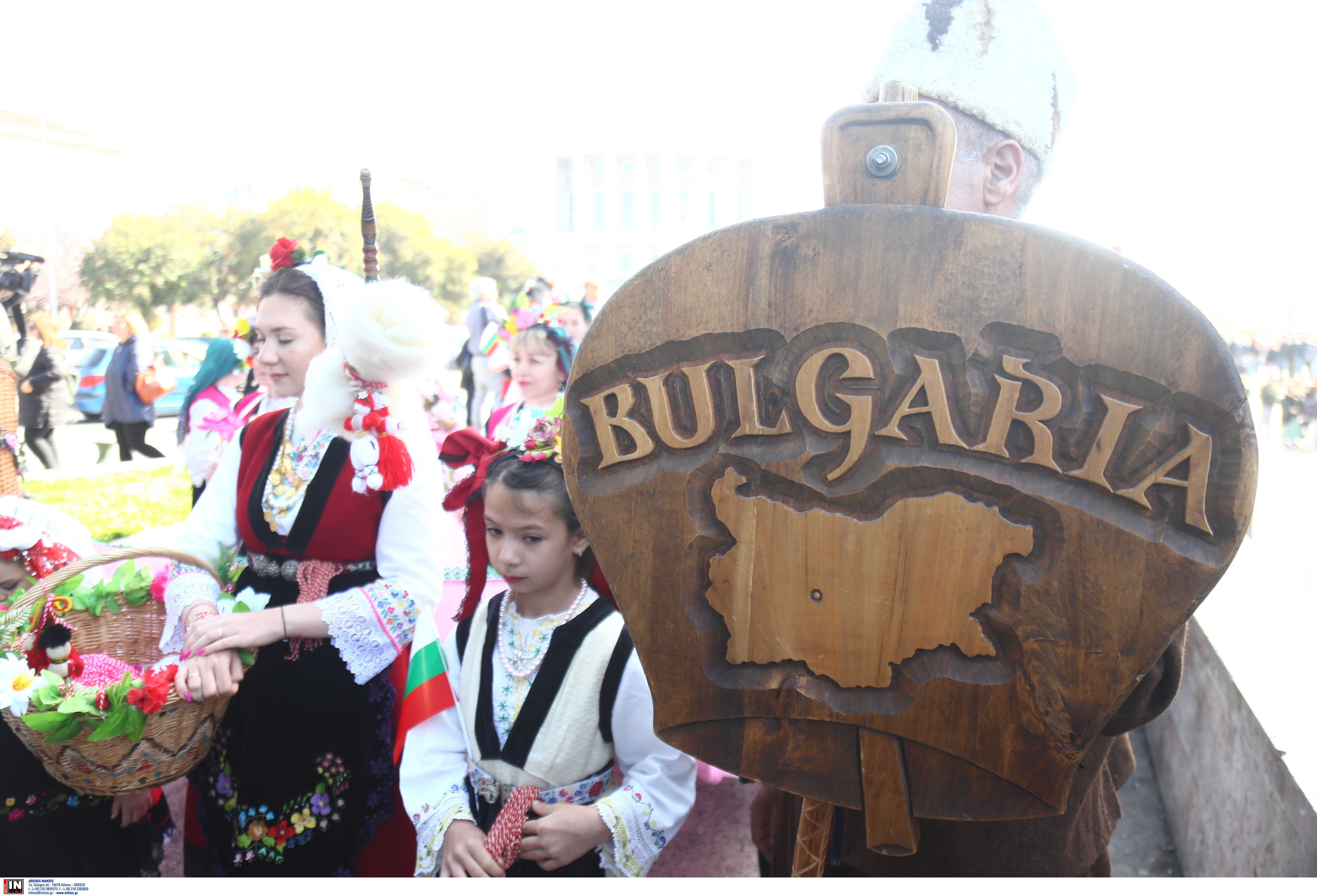 Χιλιάδες κουδουνοφόροι παρέλασαν στο κέντρο της Θεσσαλονίκης-6