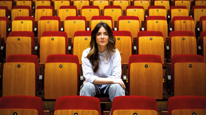 η-ελληνίδα-σοπράνο-πίσω-από-τη-φωνή-του-562938964