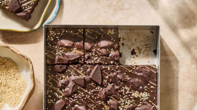 μπράουνις-με-ταχίνι-562931968