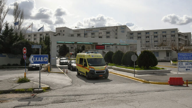 μηνιγγίτιδα-σε-σοβαρή-κατάσταση-γυνα-562941391