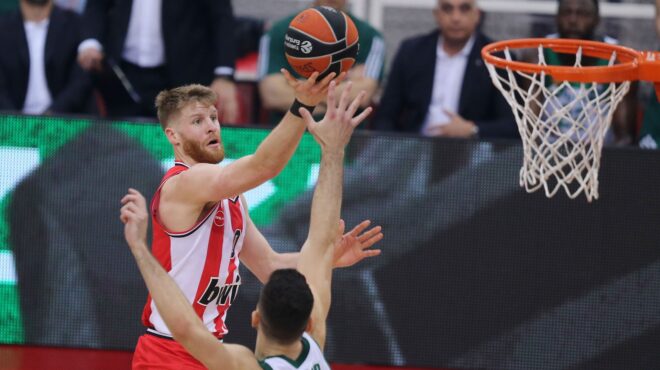 ο-ολυμπιακός-λύγισε-τον-παναθηναϊκ-562933249