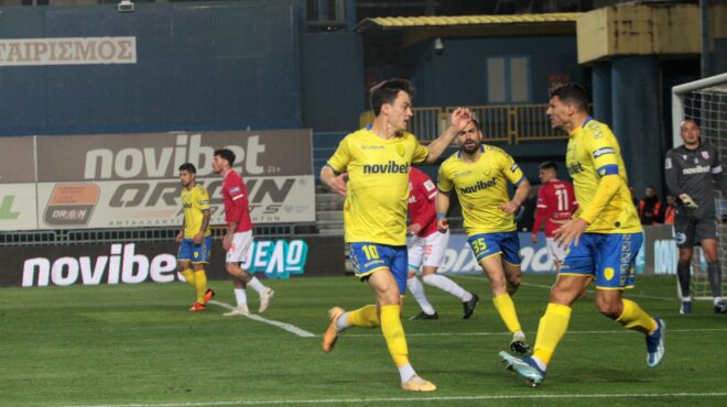 τριάρα-και-ανάσα-ο-παναιτωλικός-στην-τ-562937746