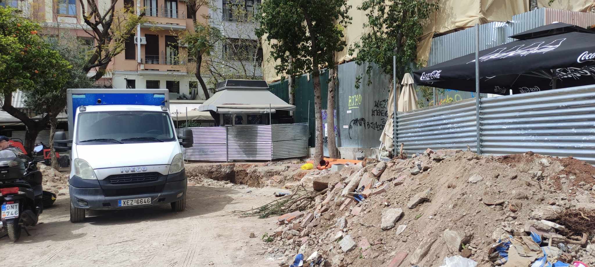 Νέα πνοή σε τέσσερις εμβληματικές πλατείες της Αθήνας-2