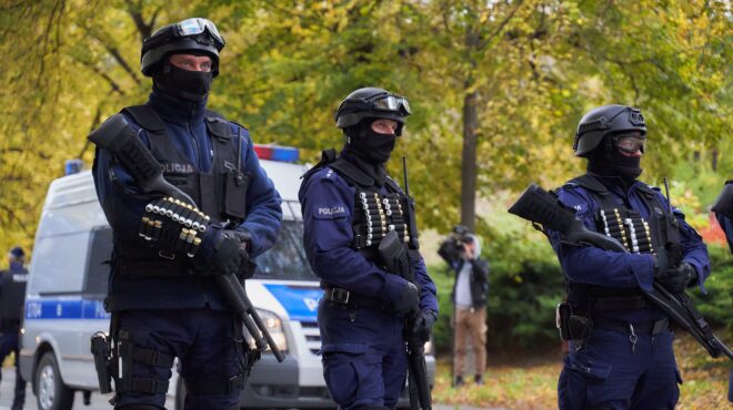 μετεωρολογικό-μπαλόνι-έπεσε-σε-χωράφ-562914781