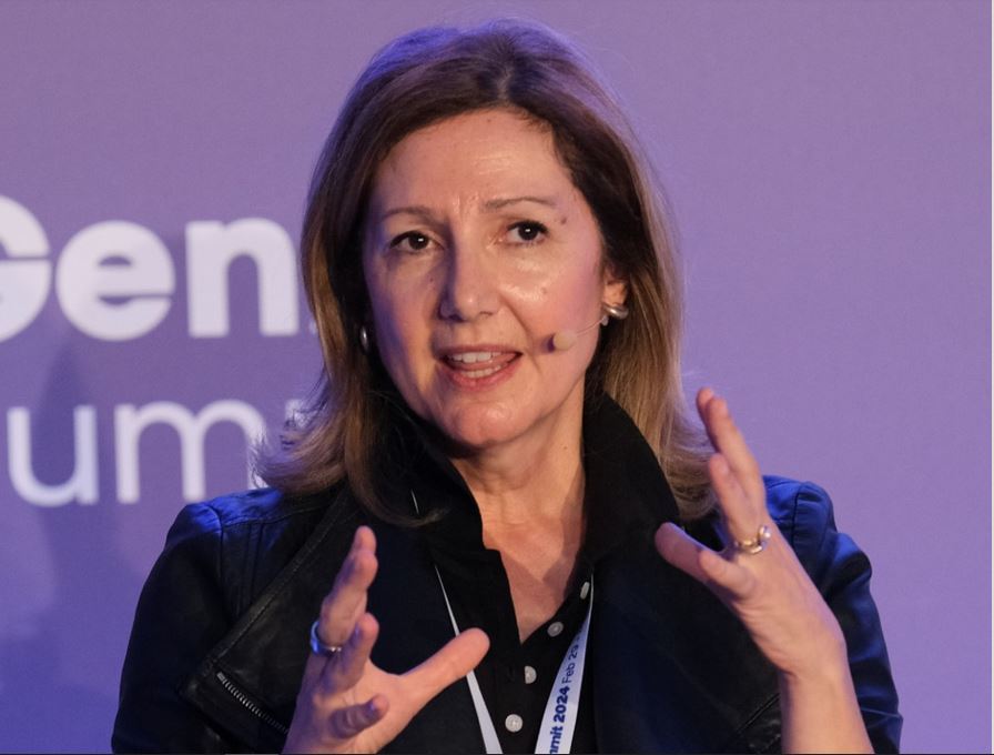 «Η Τεχνητή Νοημοσύνη αλλάζει το υφαντό της ύπαρξής μας»-1