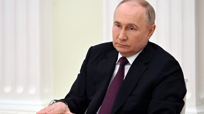 ο-πούτιν-επιστρατεύει-κατασκόπους-562938886