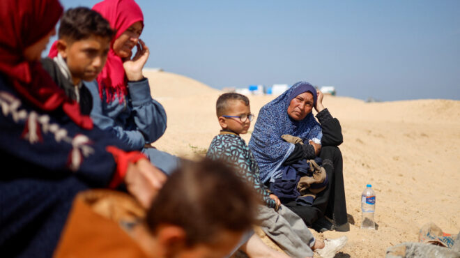 η-κάμαλα-χάρις-εξέφρασε-βαθιά-ανησυχ-562916314