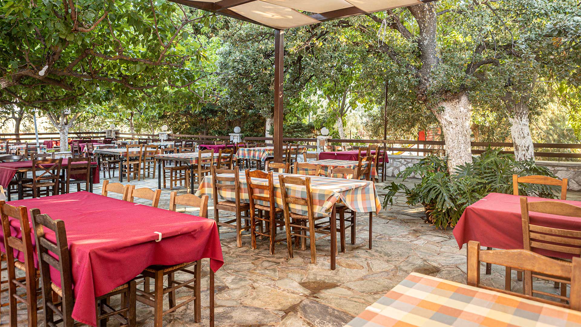 13 εξοχικές ταβέρνες κοντά στην Αθήνα που αξίζουν και με το παραπάνω τα χιλιόμετρα-6