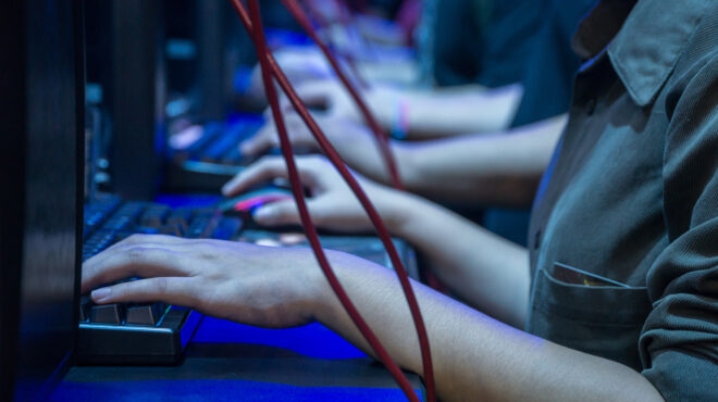 επτά-στους-10-εργαζόμενους-στα-call-centers-είναι-562930846