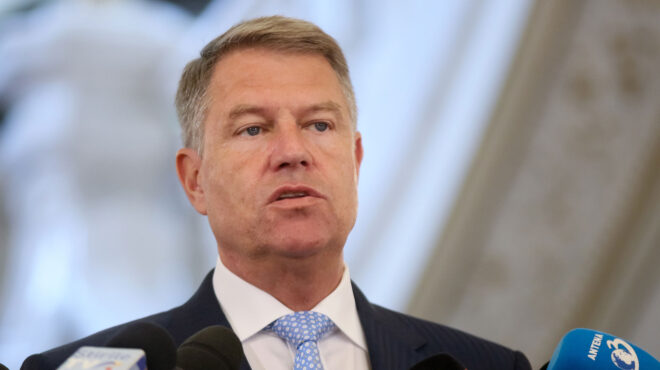 νατο-ο-πρόεδρος-της-ρουμανίας-υποψήφι-562929136