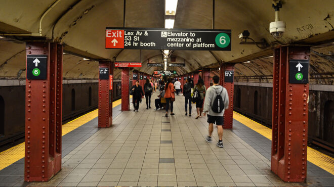 νέα-υόρκη-1-000-στρατιωτικοί-στο-μετρό-για-562919374