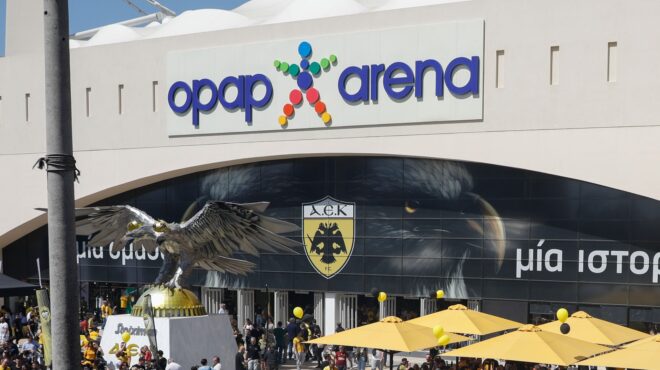 ο-αλμέιδα-έσβησε-τα-κεράκια-για-τα-100-χρό-562981393