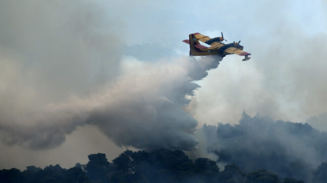 φωτιά-στα-πιέρια-όρη-ενισχύθηκαν-οι-δυ-562958473