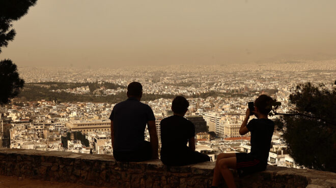 καιρός-σε-κλοιό-αφρικανικής-σκόνης-κα-562960282