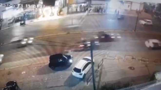 επεισόδια-στου-ρέντη-βίντεο-από-το-κον-562997089